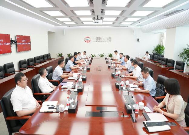 中國能建總經(jīng)理、黨委副書記孫洪水拜訪中國誠通董事長朱碧新