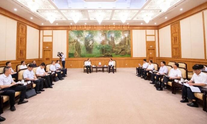 中核集團(tuán)總經(jīng)理、黨組副書記顧軍與福建省委副書記、代省長(zhǎng)王寧會(huì)談