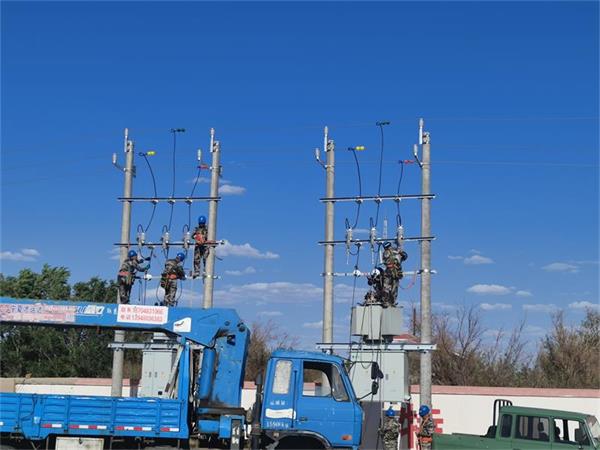 阿拉善電業(yè)局烏力吉供電分局 戍守邊防，電力護航