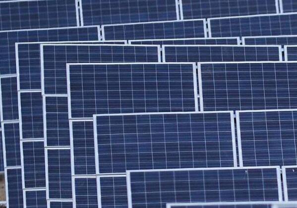 廣東梅州兩個光伏復合項目總投資35億元，年發(fā)電量為77000萬度