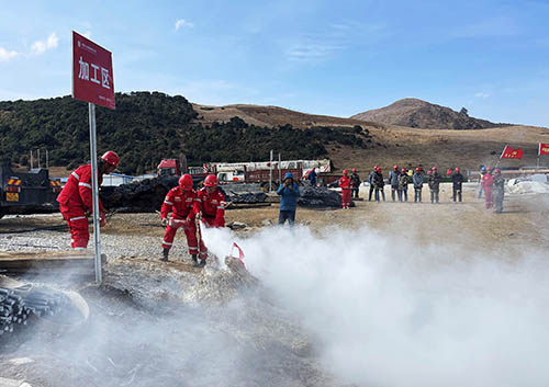 中國安能第二工程局四川涼山項(xiàng)目部開展防火、防汛、防地質(zhì)災(zāi)害綜合演練