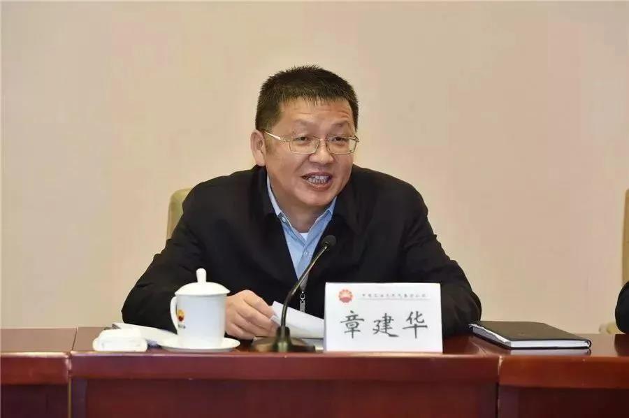 國(guó)家能源局長(zhǎng)章建華：發(fā)展以消納新能源為主的微電網(wǎng)、局域網(wǎng)，加快新能源主動(dòng)支撐、大規(guī)模儲(chǔ)能電站的新型電力系統(tǒng)！