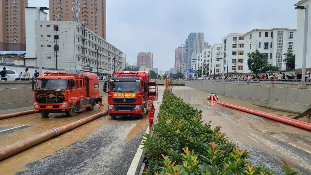 千里征程未下鞍，排澇備勤又揚(yáng)鞭——中國安能第三工程局就位后立即組織搶險救援工作