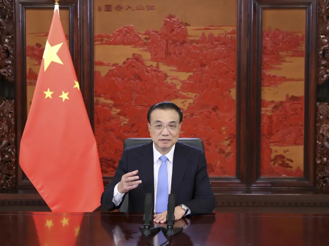 李克強(qiáng)談能源發(fā)展：一手做“減法”，一手做“加法”