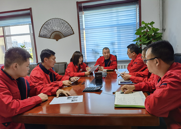 烏海電業(yè)局千里山分局：修訂宣貫班組標(biāo)準(zhǔn)，促進(jìn)班組有序發(fā)展