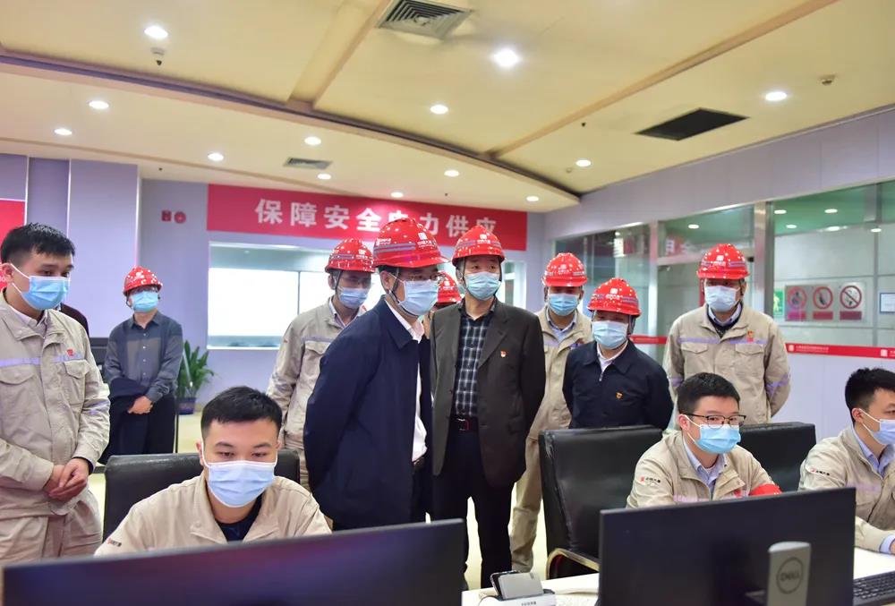 華銀電力賀子波、陳自強(qiáng)一行到湘潭發(fā)電公司調(diào)研