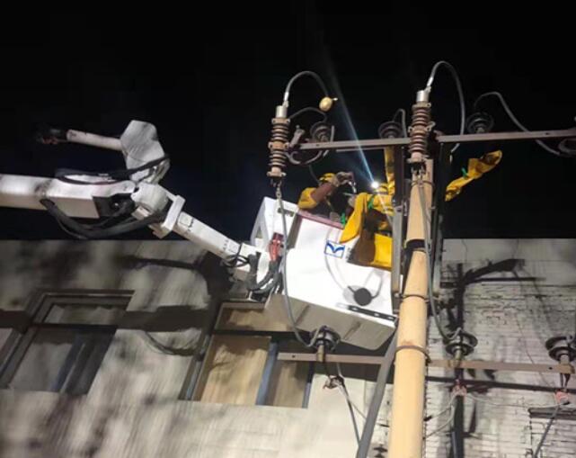 烏海電業(yè)局配電帶電作業(yè)處：11、7、23