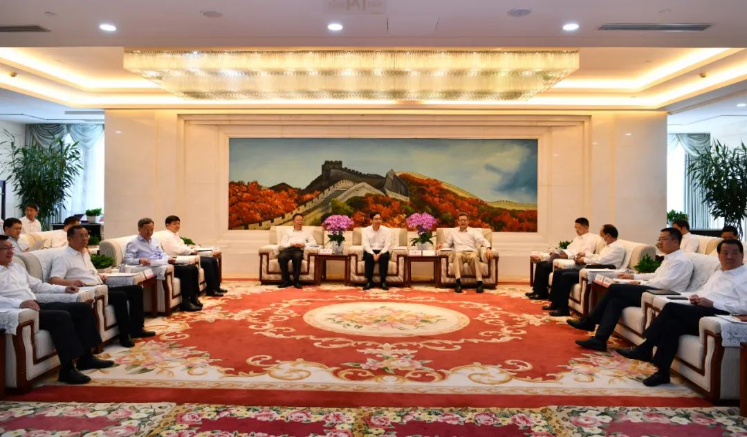國家電投與中國建材集團(tuán)、中國鐵建舉行三方會(huì)談