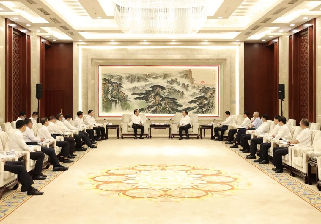 辛保安與山東省委書記李干杰、省長(zhǎng)周乃翔會(huì)談