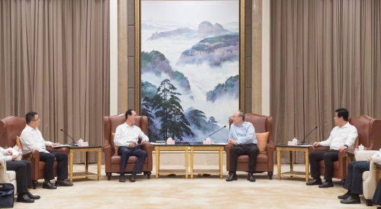 中國電建集團(tuán)公司黨委書記、董事長丁焰章拜會福建省委書記尹力、省長趙龍