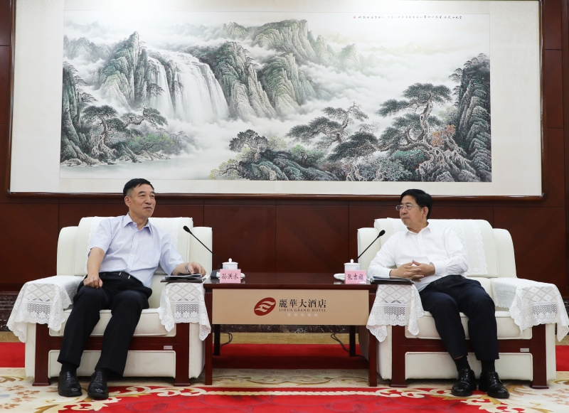 孫洪水與山西省委常委、常務(wù)副省長(zhǎng)張吉福會(huì)談