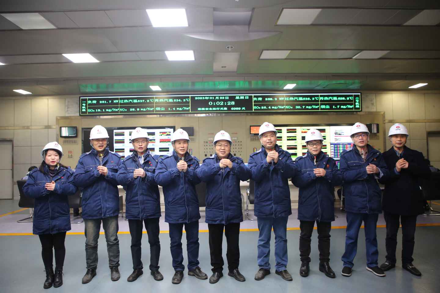 陜煤石電除夕慰問(wèn)送溫暖，崗位堅(jiān)守幸?！巴谩保╰oo）