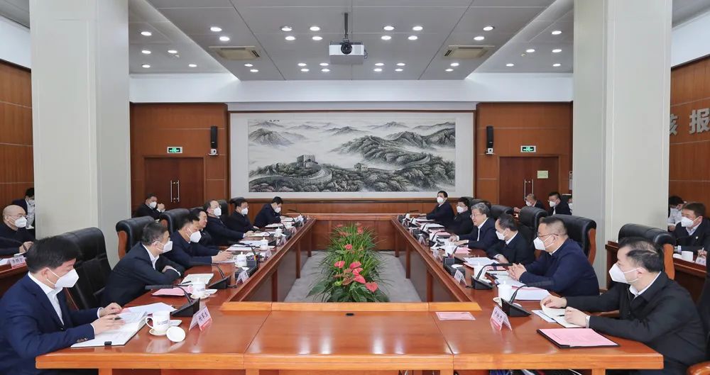 中核集團黨組書記、董事長余劍鋒與遼寧省委書記郝鵬、省長李樂成會談