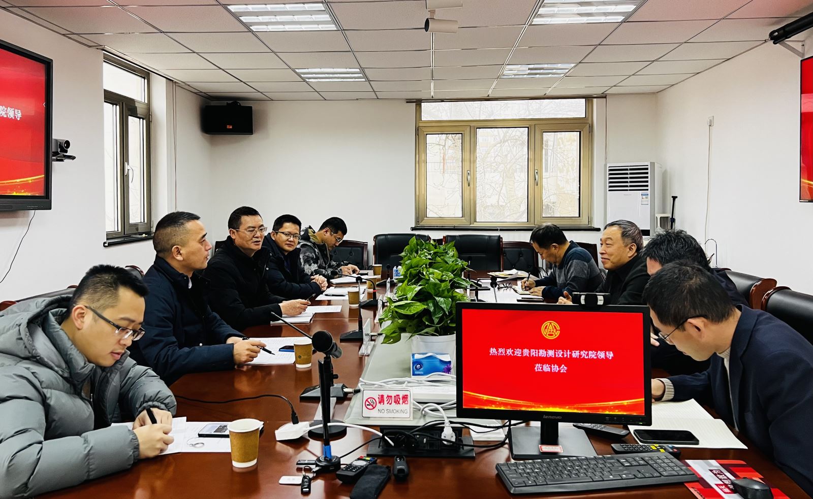中國電力規(guī)劃設計協(xié)會李愛民與中國電建貴陽院、國網(wǎng)江蘇電力設計咨詢公司領導座談交流