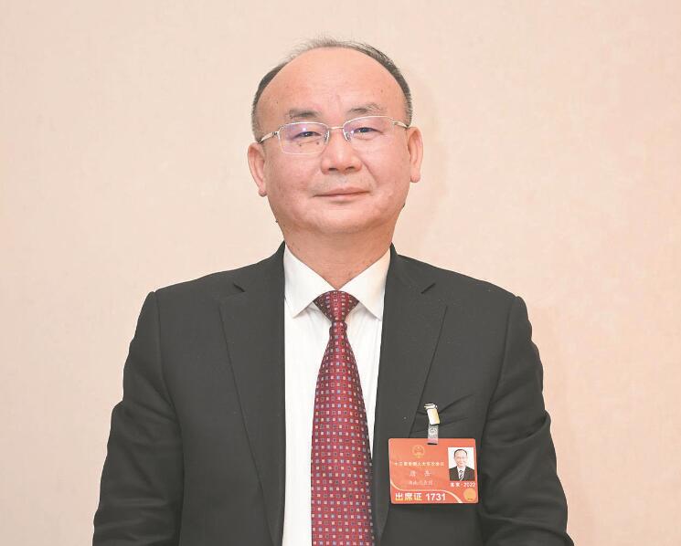 優(yōu)質(zhì)供電服務(wù)助力裝備制造業(yè)高質(zhì)量發(fā)展——訪全國人大代表、楚天科技股份有限公司董事長兼總裁唐岳