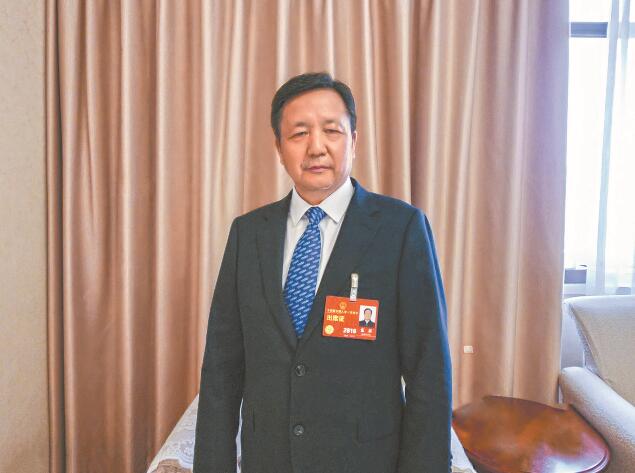 新型電力系統(tǒng)建設(shè)為電力裝備制造業(yè)帶來(lái)新機(jī)遇——訪全國(guó)人大代表，全國(guó)工商聯(lián)副主席，特變電工股份有限公司黨委書記、董事長(zhǎng)張新