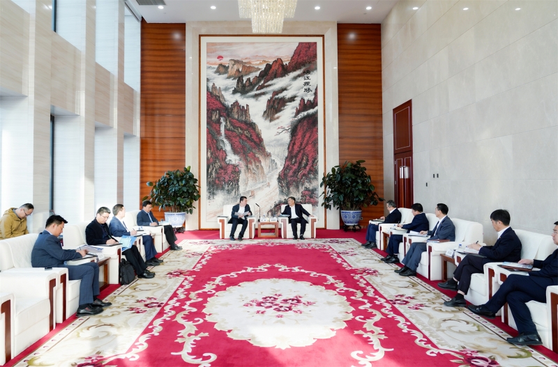 中國(guó)能建黨委書記、董事長(zhǎng)宋海良與臨沂市委書記任剛座談