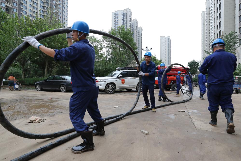 電來了，光就來了——河北涿州加快電力設(shè)施搶修見聞