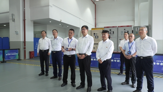華能集團(tuán)有限公司總經(jīng)理、黨組副書記鄧建玲到云南分公司調(diào)研