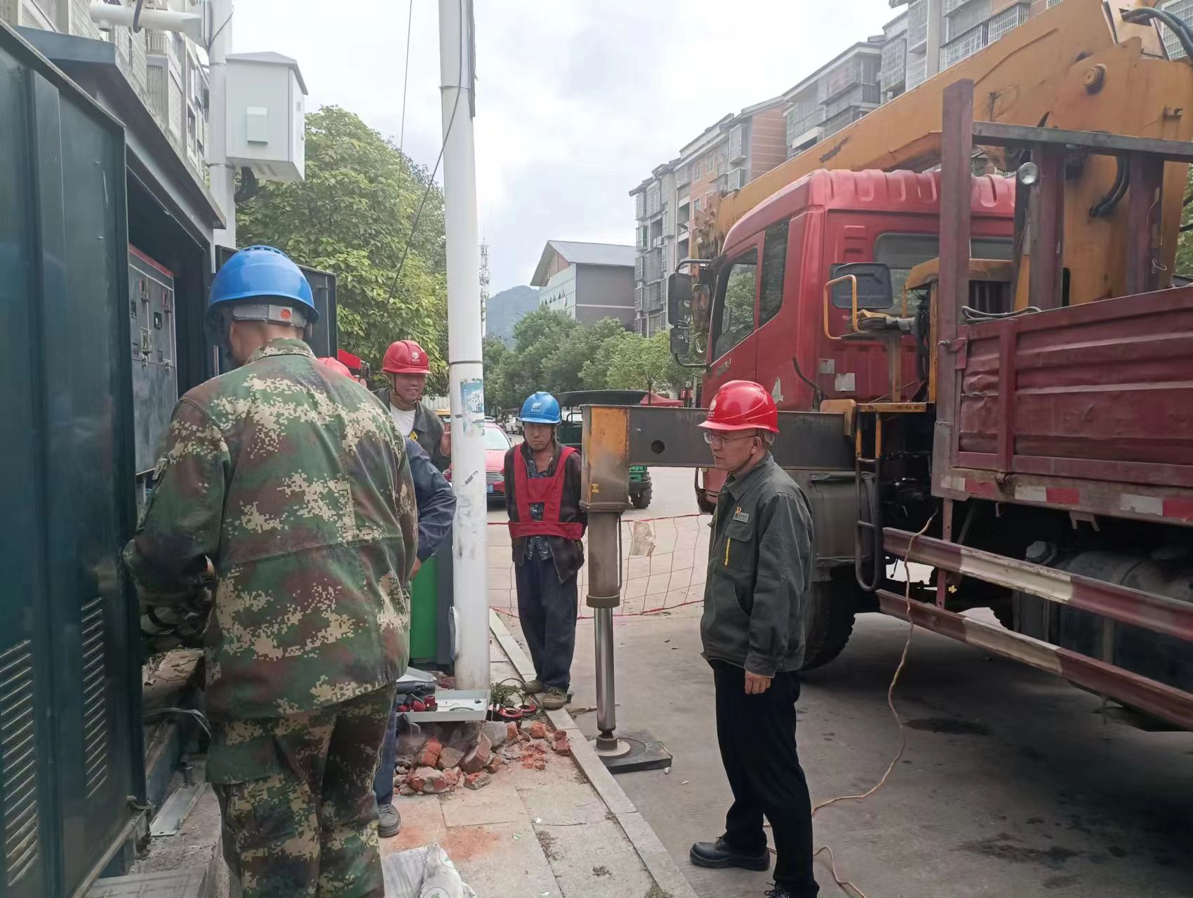 國網中方縣供電公司：環(huán)網柜升級改造 推進智能電網建設