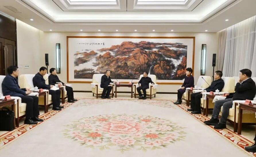 三峽集團(tuán)董事長、黨組書記雷鳴山拜會(huì)內(nèi)蒙古自治區(qū)黨委書記孫紹騁、自治區(qū)主席王莉霞