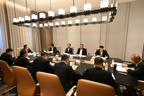 丁焰章與近期新任職子企業(yè)黨委書記、董事長進(jìn)行集體談話