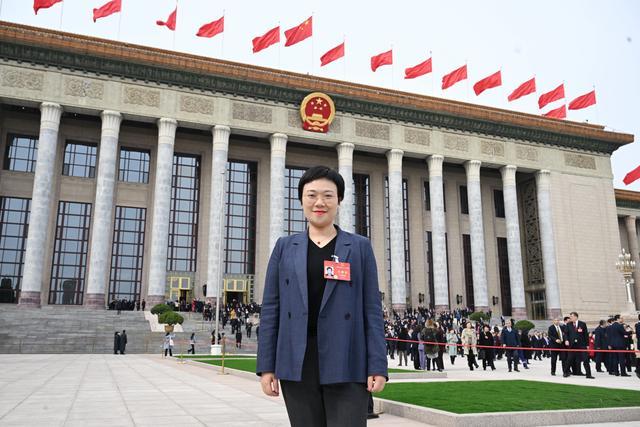 全國(guó)人大代表、上汽集團(tuán)零束科技黨委副書記劉懿艷：建議加大中國(guó)智能電動(dòng)汽車技術(shù)出海專利保護(hù)力度