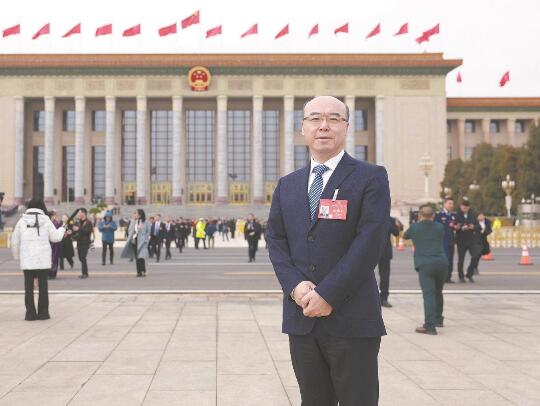 【兩會(huì)好聲音】全國人大代表，國網(wǎng)山東公司董事長、黨委書記 王志偉：推動(dòng)新能源高質(zhì)量發(fā)