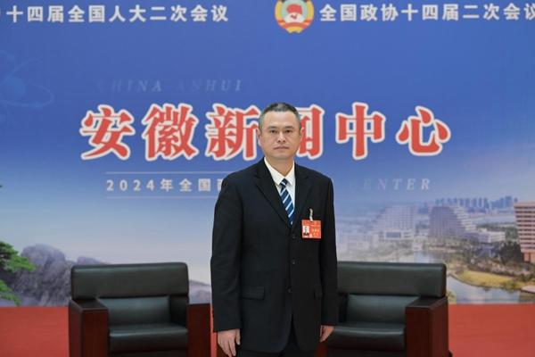 程韜代表：支持引入新質(zhì)生產(chǎn)力，鼓勵(lì)新能源商用車發(fā)展