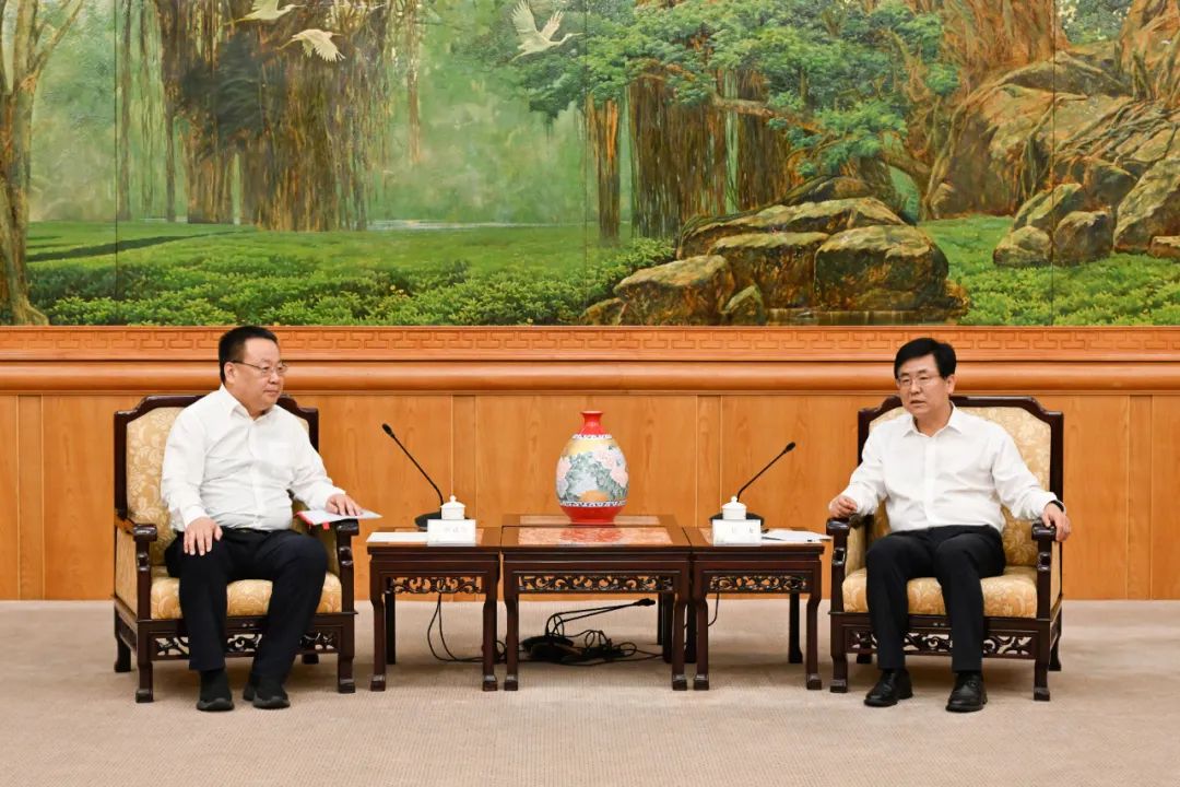 中核集團總經(jīng)理、黨組副書記申彥鋒拜會福建省委副書記、省長趙龍
