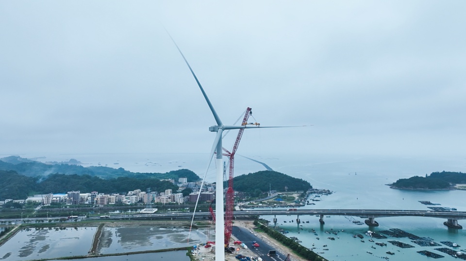 全球最大功率海上風(fēng)電機(jī)組，每轉(zhuǎn)一圈可產(chǎn)生38度