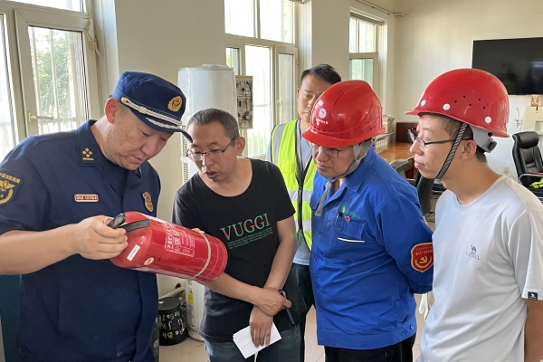 內(nèi)蒙古電力公司烏海千里山供電公司：蒙電愛(ài)心光明行，用電無(wú)憂筑防線