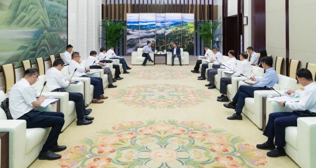 國(guó)家電投黨組書記、董事長(zhǎng)劉明勝會(huì)見(jiàn)上海電氣黨委書記、董事長(zhǎng)吳磊