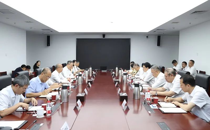 國家電網(wǎng)公司董事長、黨組書記張智剛拜訪懷柔實(shí)驗(yàn)室并交流座談