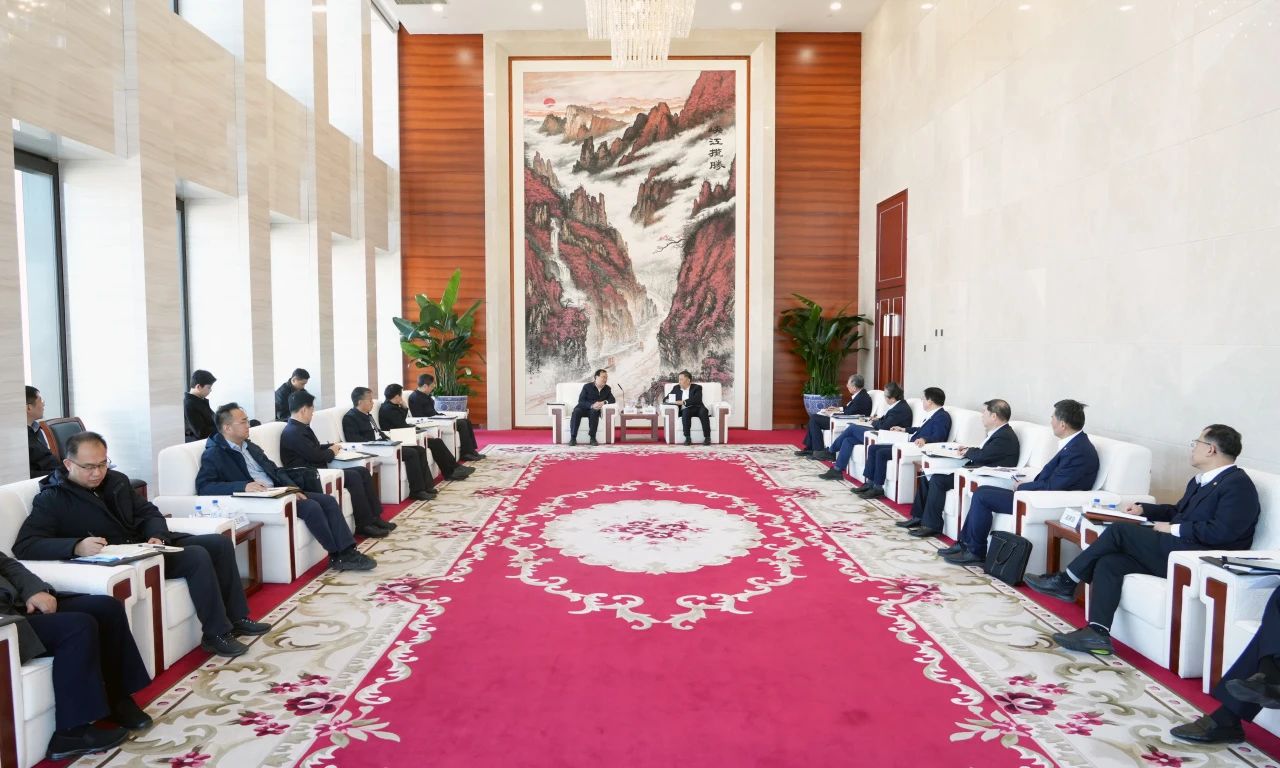 中國(guó)能建董事長(zhǎng)宋海良、總經(jīng)理倪真與中國(guó)南水