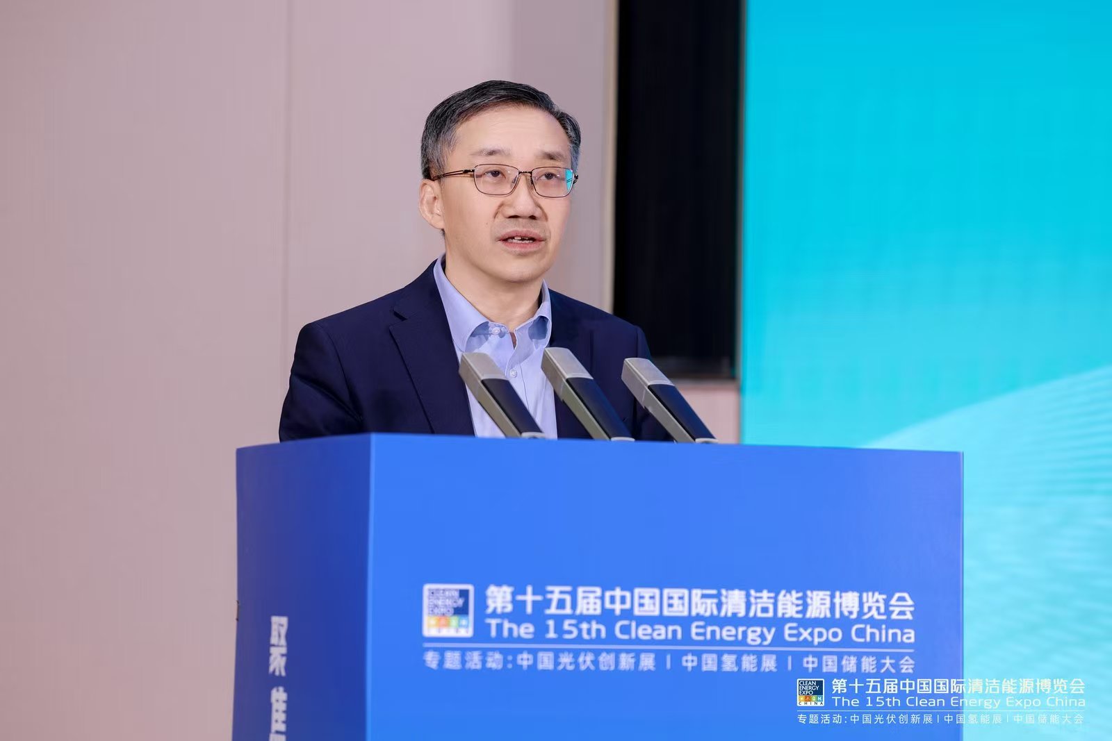 中電聯(lián)副秘書長劉永東：我國清潔能源發(fā)展迅猛，新型電力系統(tǒng)正加速構(gòu)建
