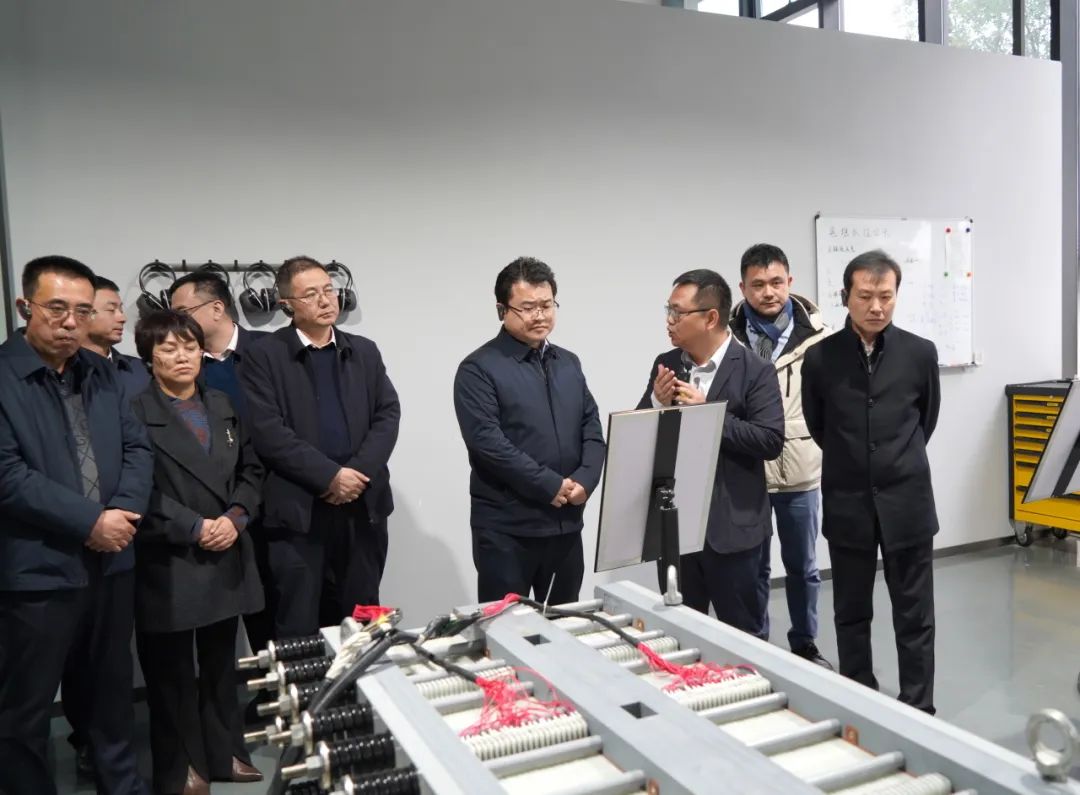 慶陽市委常委、西峰區(qū)委書記孔衛(wèi)濤一行考察寰泰儲能