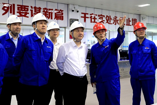 中國華能集團(tuán)董事長溫樞剛到鶴崗電廠、伊春熱電督導(dǎo)調(diào)研生態(tài)環(huán)保及安全生產(chǎn)工作