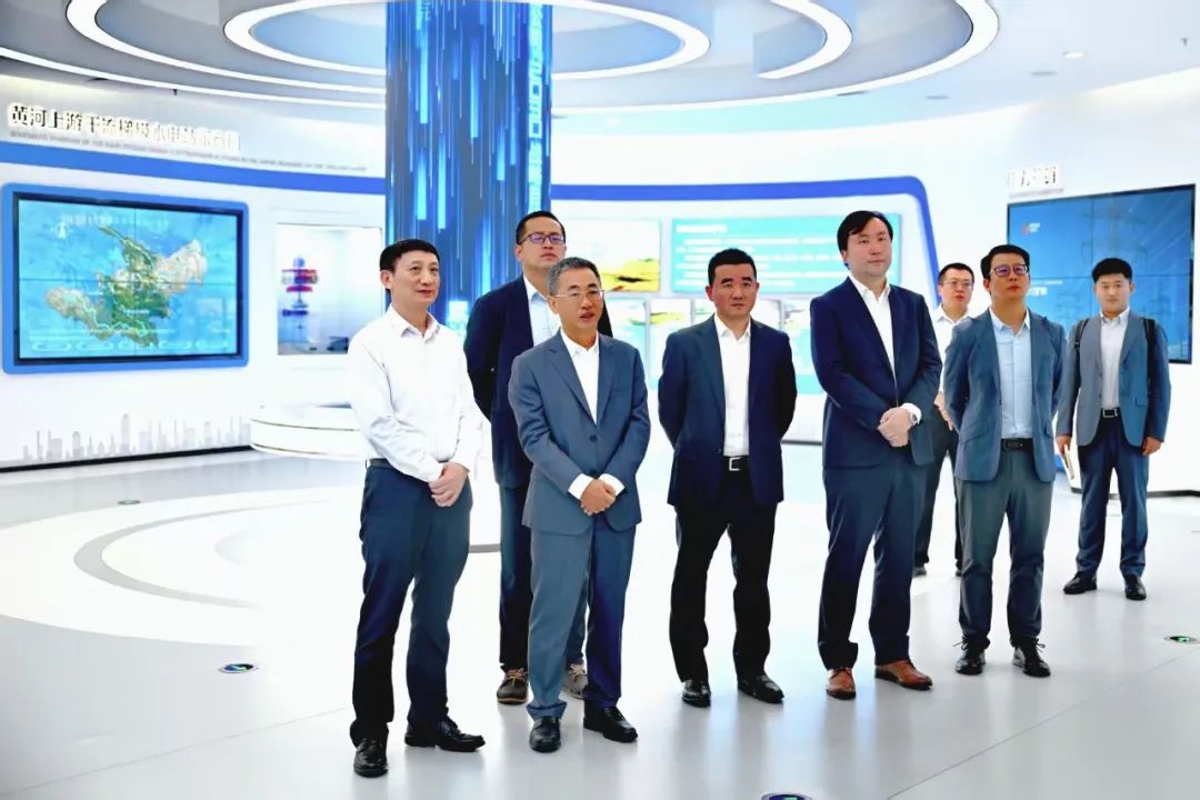 黃河公司黨委書記、董事長姚小彥會見華為董事、華為數(shù)字能源總裁侯金龍